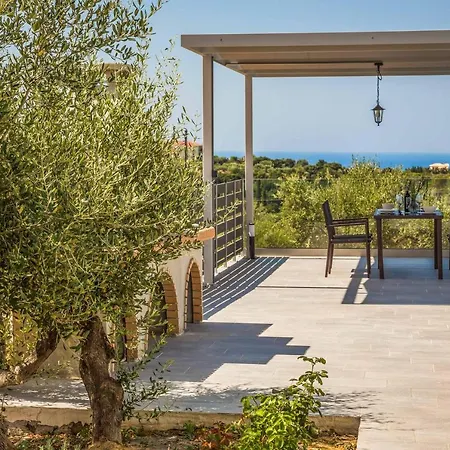 ヴィラ Maria Theo *